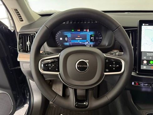 New 2026 Volvo XC90 T8 Plus w/ Protection Package Premier image 18