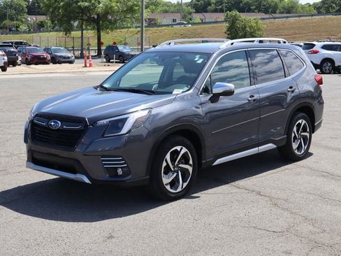 Certified 2022 Subaru Forester Touring AWD/4WD image 4