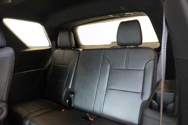 Used 2023 Chevrolet Traverse RS w/ LPO, Floor Liner Package AWD/4WD image 26