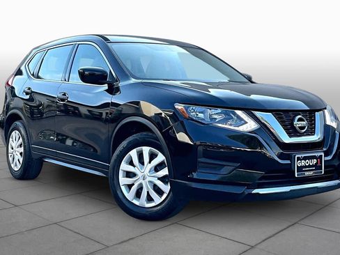 Used 2017 Nissan Rogue S FWD image 3