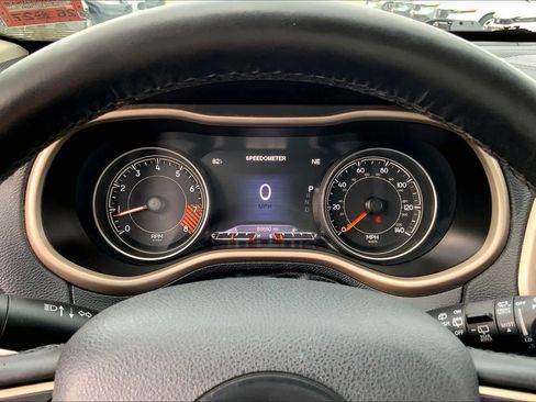 Used 2015 Jeep Cherokee Limited AWD/4WD image 26