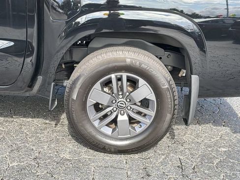 Used 2026 Nissan Frontier SV w/ Tow Package RWD image 12