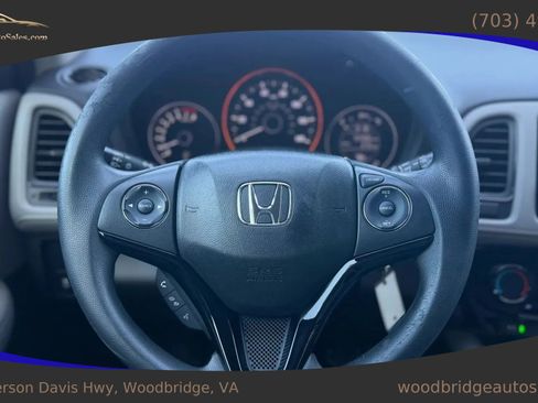 Used 2017 Honda HR-V LX image 22
