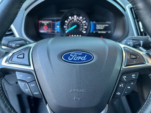Certified 2024 Ford Edge SEL image 25