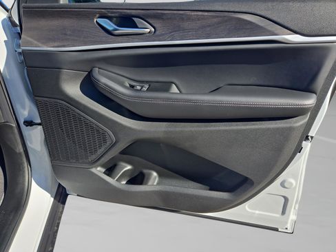 New 2025 Jeep Grand Cherokee Limited image 31