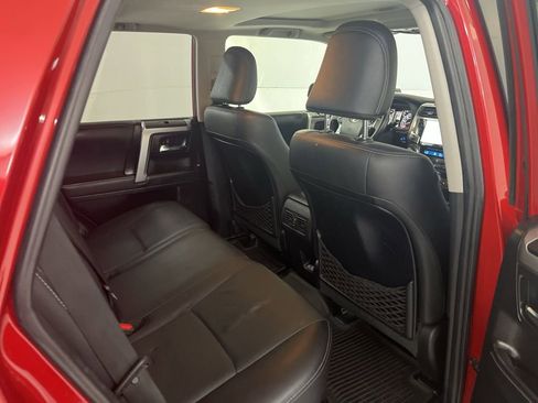 Used 2021 Toyota 4Runner Limited AWD/4WD image 23