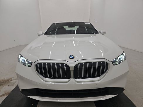 Used 2026 BMW 540i xDrive AWD/4WD image 5