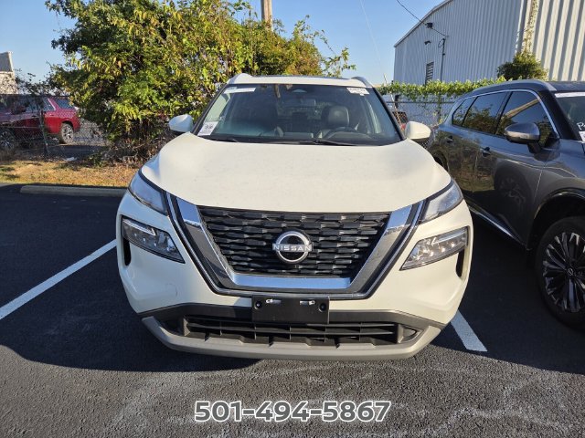 Used 2023 Nissan Rogue SV w/ SV Premium B Package AWD/4WD image 2