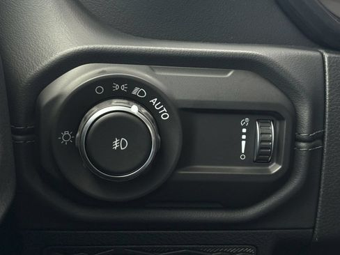New 2026 Jeep Wrangler Unlimited Sahara AWD/4WD image 3