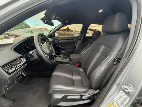 Used 2024 Honda Civic Sport image 9
