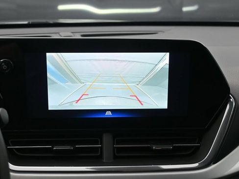 Used 2025 Chevrolet Trax LT FWD image 14
