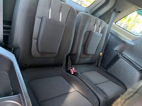 Used 2016 Ford Explorer XLT AWD/4WD image 34