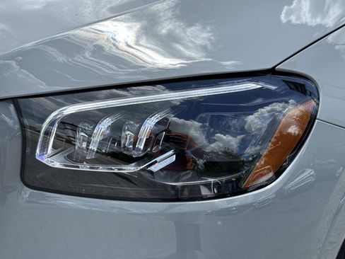 Certified 2024 Mercedes-Benz GLS 580 4MATIC image 9