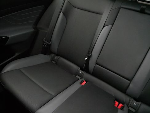 Used 2023 Volkswagen ID.4 Pro S Plus image 12