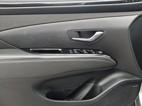 Certified 2022 Hyundai Tucson Limited AWD/4WD image 12