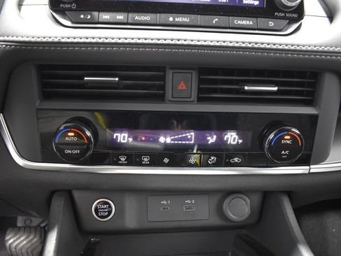 Certified 2023 Nissan Rogue SV AWD/4WD image 19
