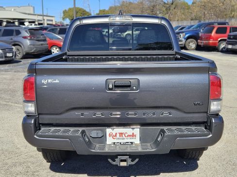 Used 2023 Toyota Tacoma TRD Sport image 5