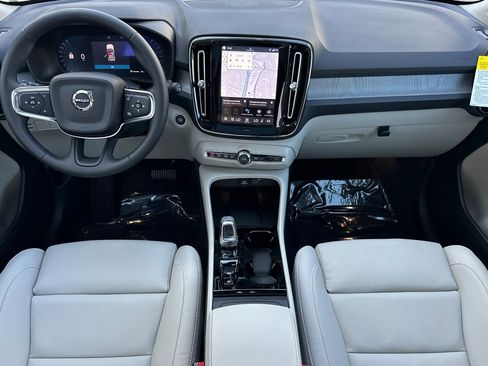 New 2026 Volvo XC40 B5 Plus w/ Protection Package Premier image 11