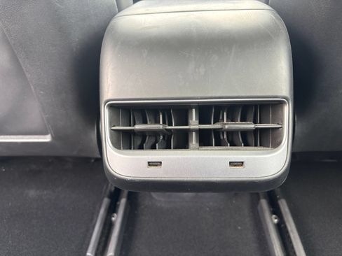 Used 2018 Tesla Model 3 Long Range RWD image 14