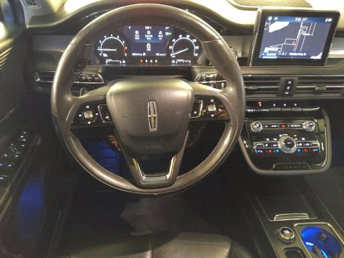 Used 2022 Lincoln Corsair AWD w/ Premium Package image 22