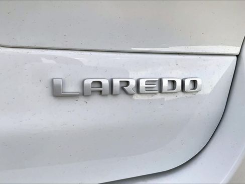 Used 2025 Jeep Grand Cherokee L Laredo RWD image 31