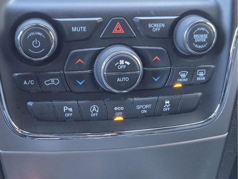 Used 2018 Jeep Grand Cherokee Overland image 19