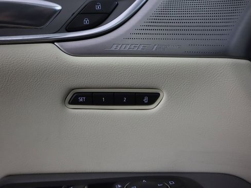 Used 2021 Cadillac XT5 Premium Luxury image 41