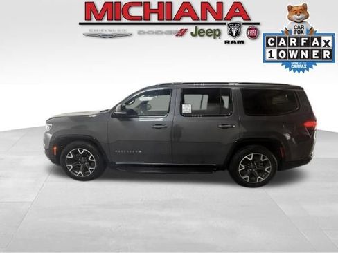 Used 2024 Jeep Wagoneer Series III AWD/4WD image 1