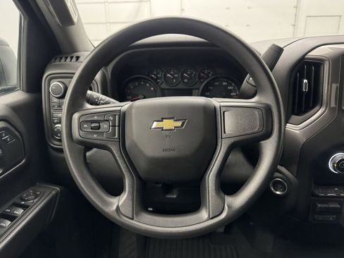 Used 2024 Chevrolet Silverado 1500 Custom image 12