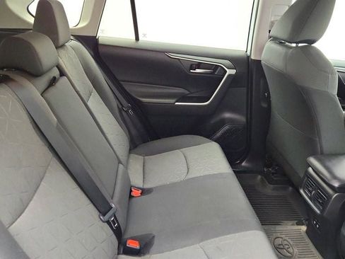 Used 2020 Toyota RAV4 XLE w/ XLE Grade Weather Package image 20