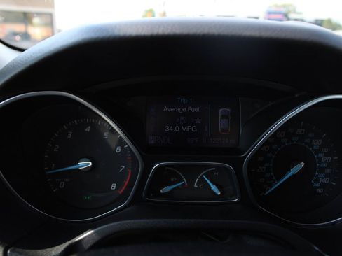Used 2012 Ford Focus SE FWD image 50