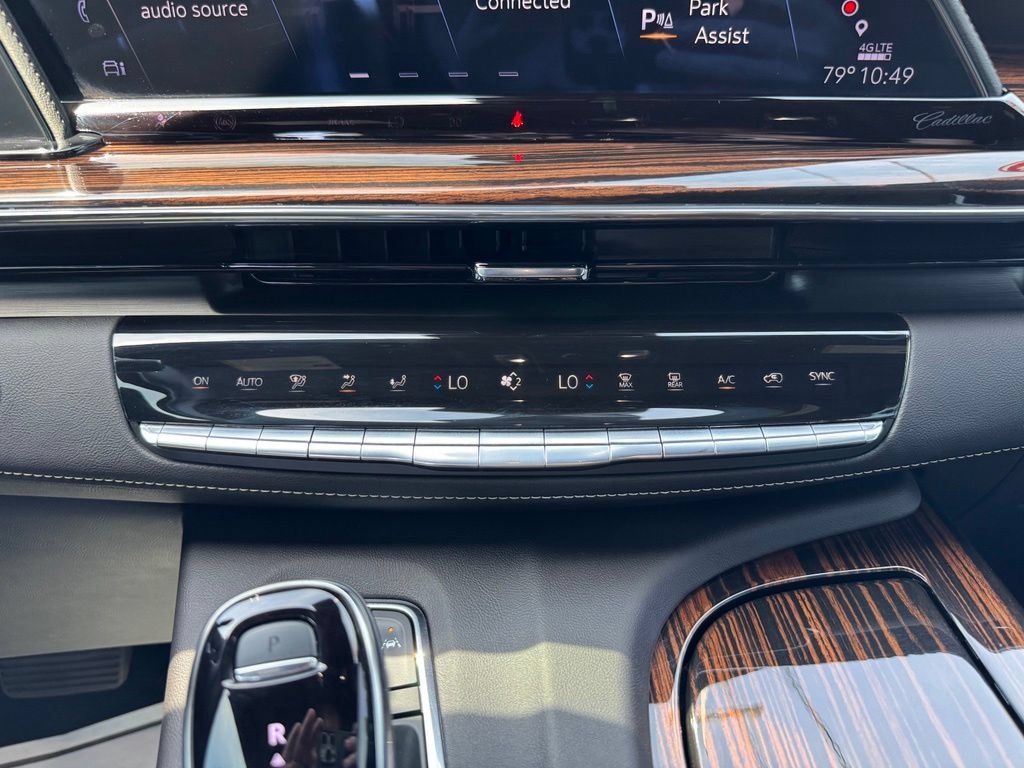 Certified 2024 Cadillac Escalade Premium Luxury w/ Performance Package AWD/4WD image 26