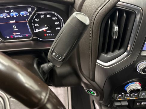 Used 2021 GMC Sierra 1500 Denali w/ Denali Ultimate Package AWD/4WD image 24