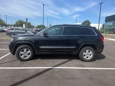 Used 2012 Jeep Grand Cherokee Laredo w/ Laredo E Group AWD/4WD image 14