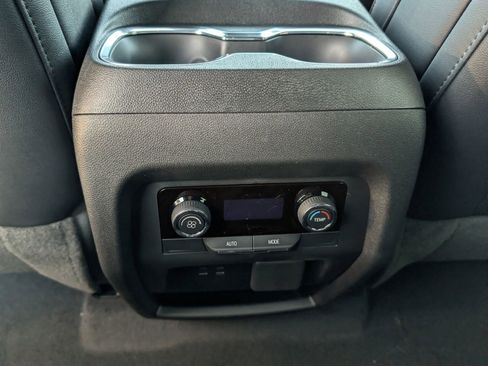 New 2026 Chevrolet Traverse Z71 w/ Enhanced Driving Package image 23