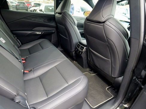 Used 2023 Lexus RX 350 F Sport image 31