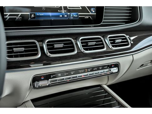 Used 2026 Mercedes-Benz GLE 450 4MATIC image 18