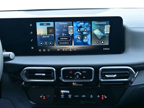 New 2026 Nissan Sentra SV image 15