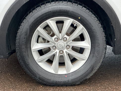 Used 2017 Kia Sorento LX image 24