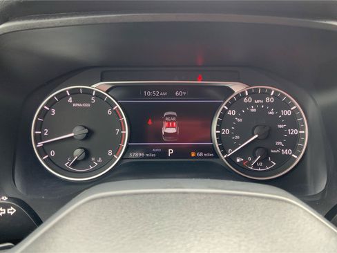 Used 2025 Nissan Rogue SV AWD/4WD image 15