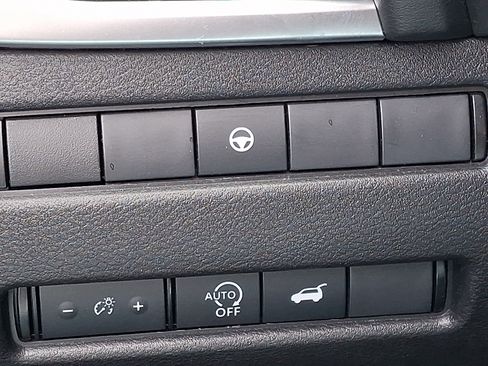 Used 2024 Nissan Rogue SV AWD/4WD image 25