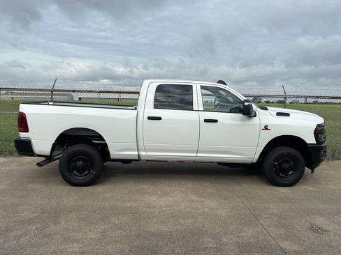 New 2026 RAM 2500 Tradesman AWD/4WD image 2