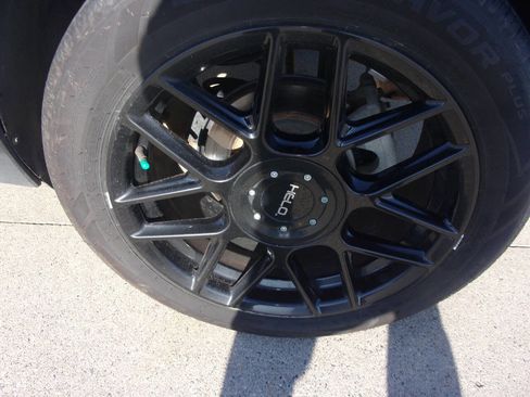 Used 2020 Buick Encore Preferred image 9