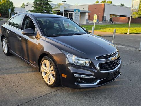 Used 2016 Chevrolet Cruze LTZ w/ Sun, Sound and Sport Package FWD image 3