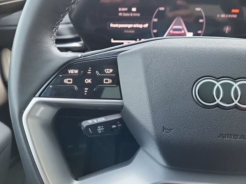 Used 2025 Audi Q5 Premium w/ Premium Plus AWD/4WD image 17