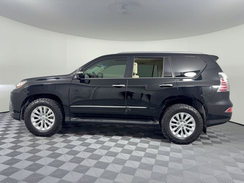 Used 2019 Lexus GX 460 Premium AWD/4WD image 2