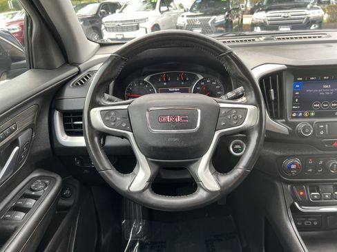 Used 2019 GMC Terrain SLT w/ Preferred Package FWD image 16