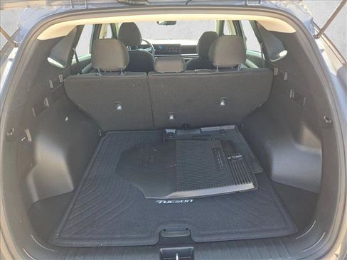 Used 2025 Hyundai Tucson SE FWD image 6
