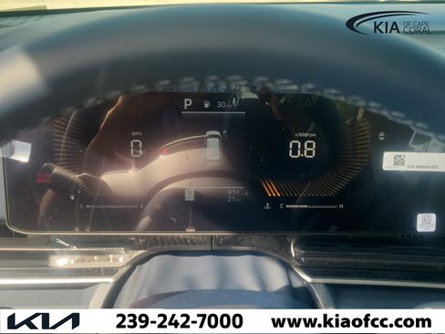 New 2026 Kia Carnival EX FWD image 28