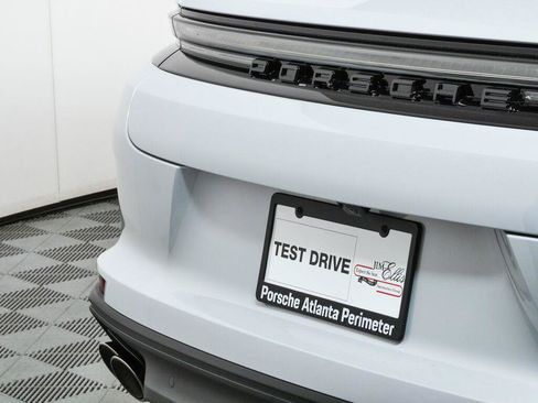 New 2026 Porsche Panamera image 38